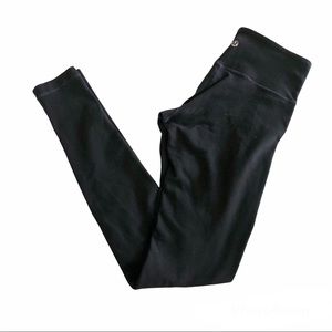 LuluLemon Leggings Women’s 4 Black Classic Long Yoga Gym Athlesure Classic Nice